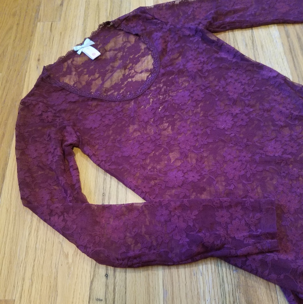 💕Downeast Basics ~ Long Sleeve Purple Lace Tee
